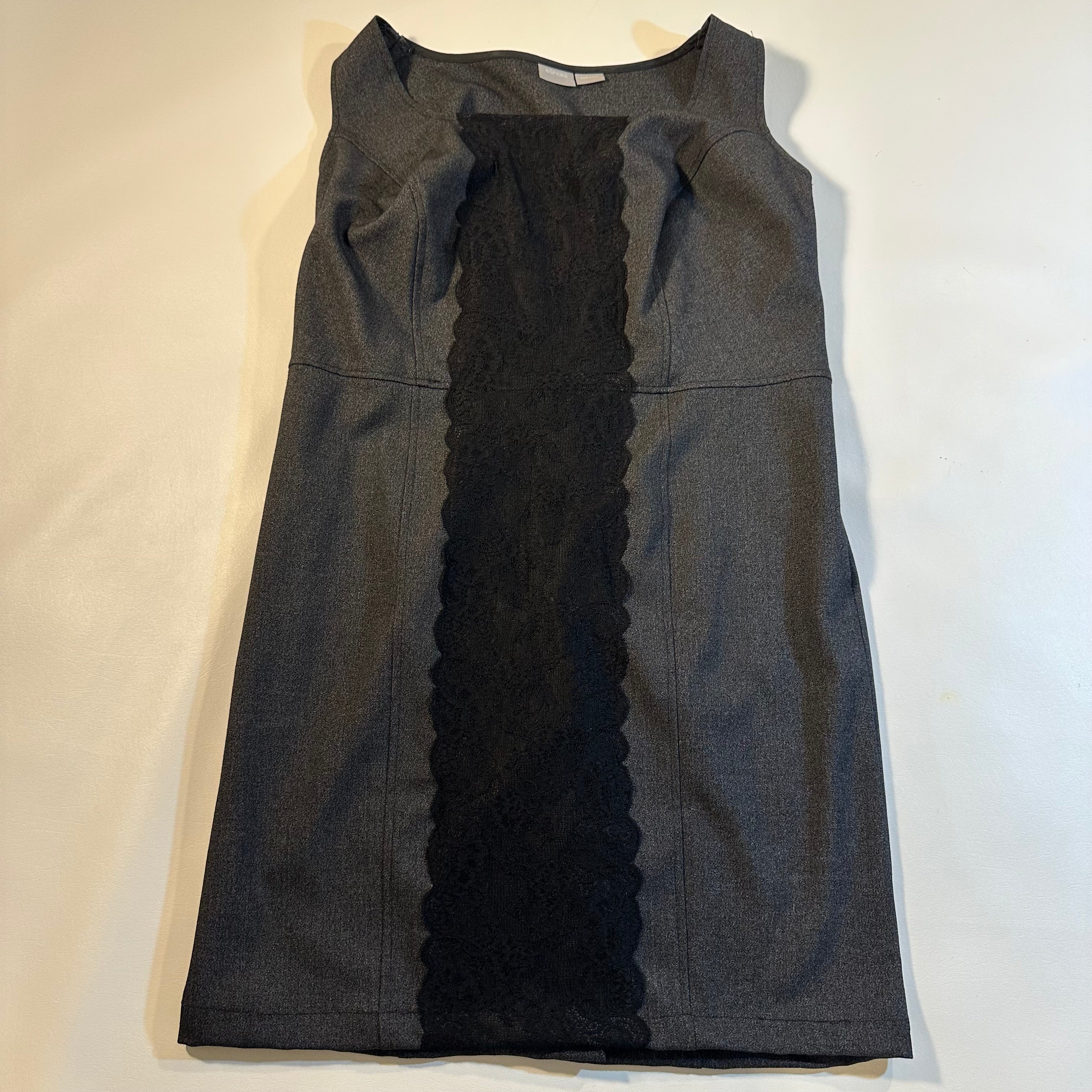 Eshakti Custom Size 1X(?) Gray Sleeveless Sheath Dress With Black Lace Panel