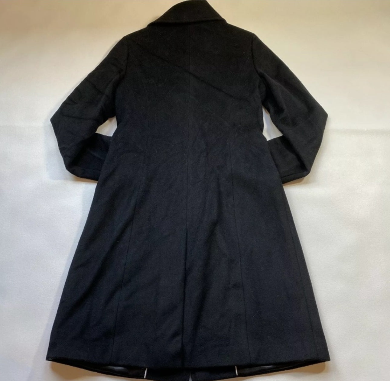 NWD Tahari Size S Wool Blend Double Breasted Back Vent Coat (Missing Trim)