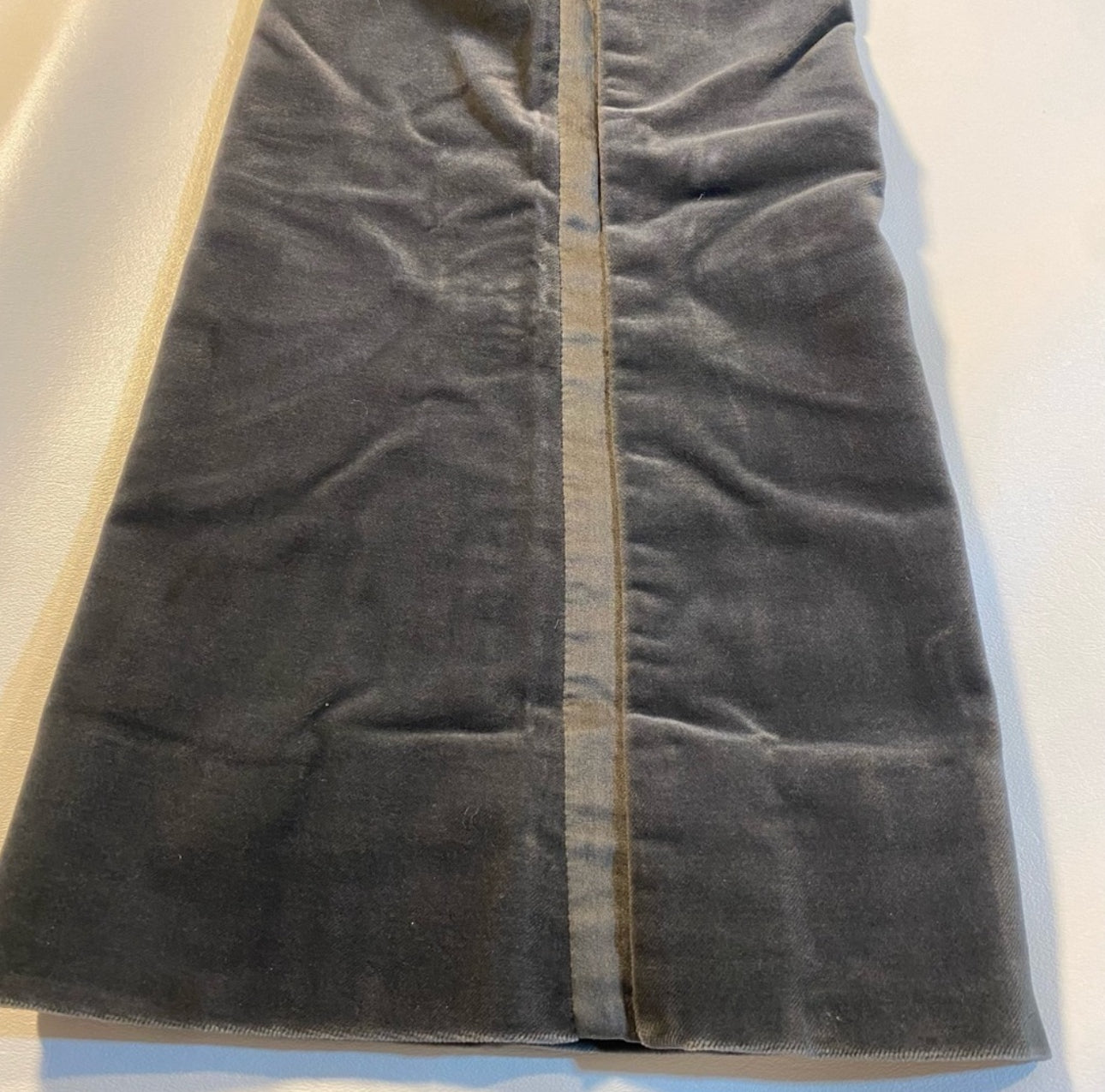 Theory Size 2 Grey Velvet Slightly Flared Pants W Side Panels Made In USA