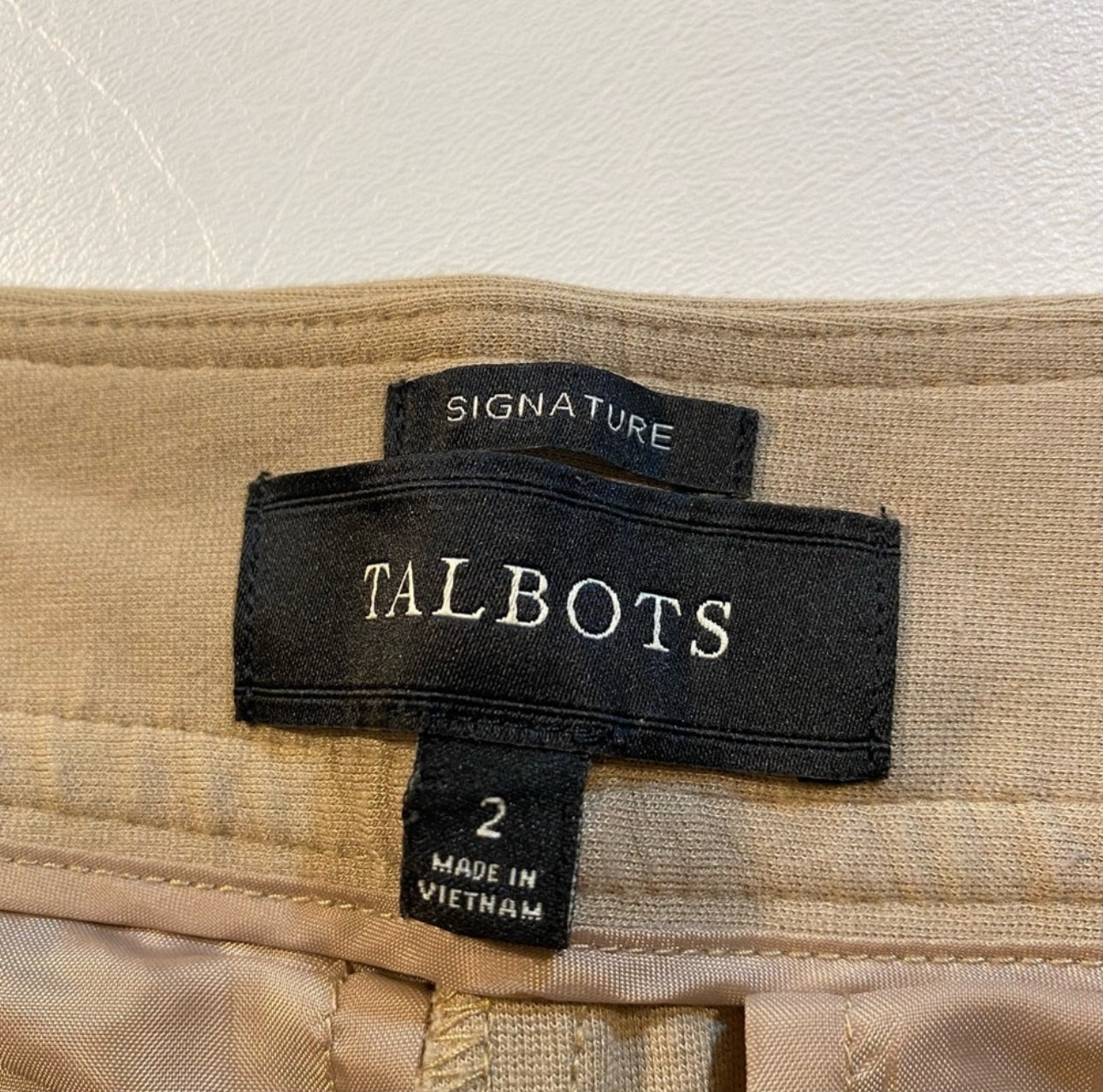 Talbots Size 2 Khaki Paneled Straight Leg Ponte Ankle Pants