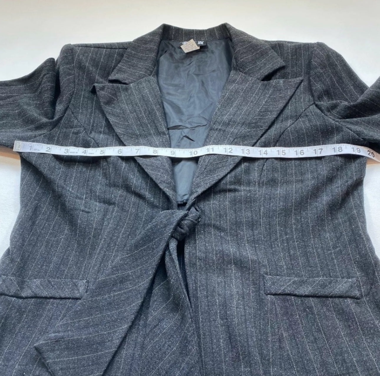 NWT Donutz, Inc Pinstripe Charcoal Tie Front Blazer W Removable Shoulder Pads