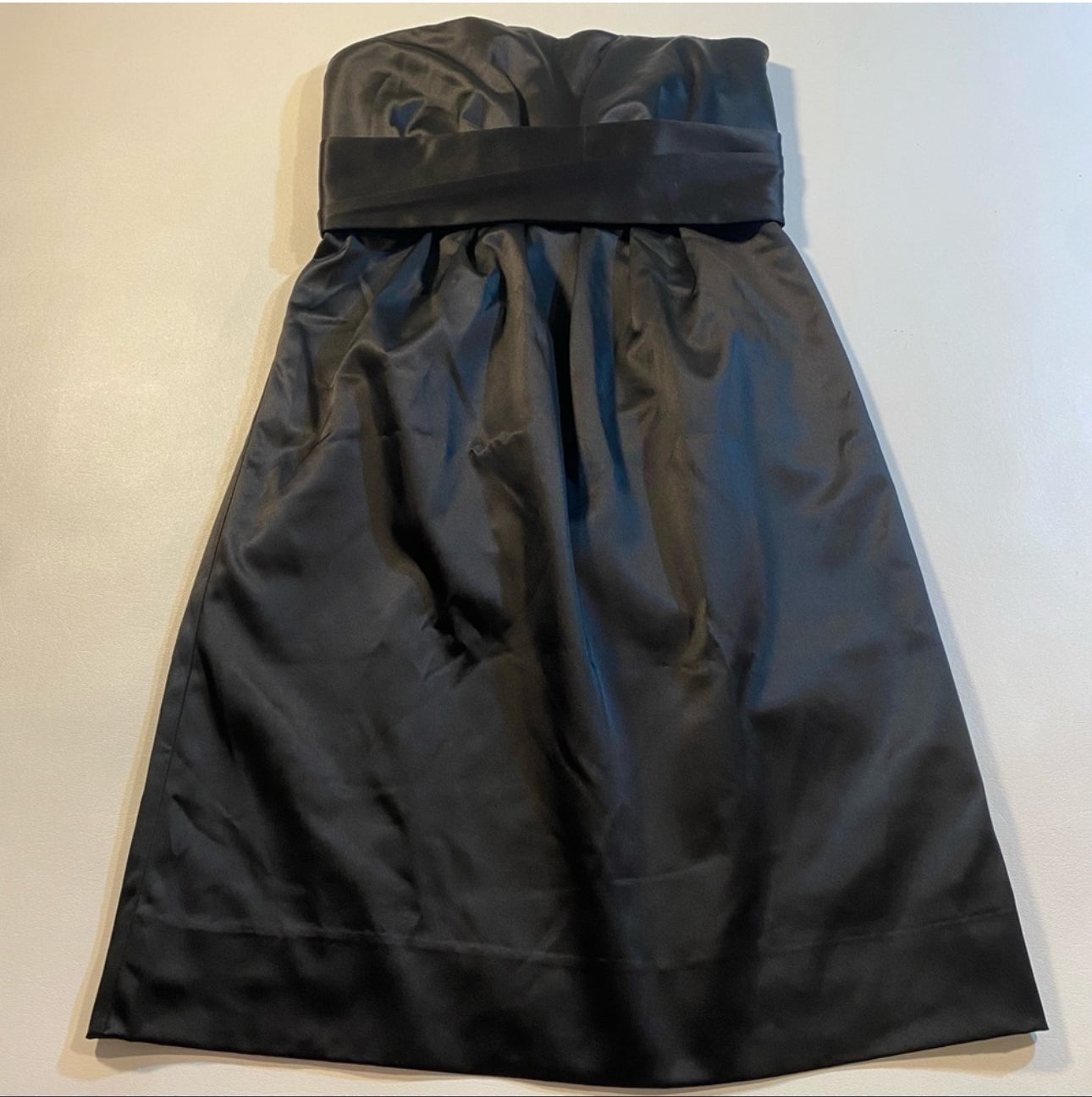 NY&Co Size 2 Black Satin Empire Waist Knee Length Strapless Cocktail Dress