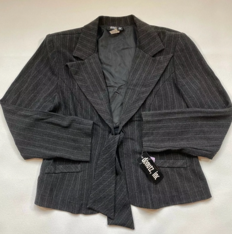 NWT Donutz, Inc Pinstripe Charcoal Tie Front Blazer W Removable Shoulder Pads