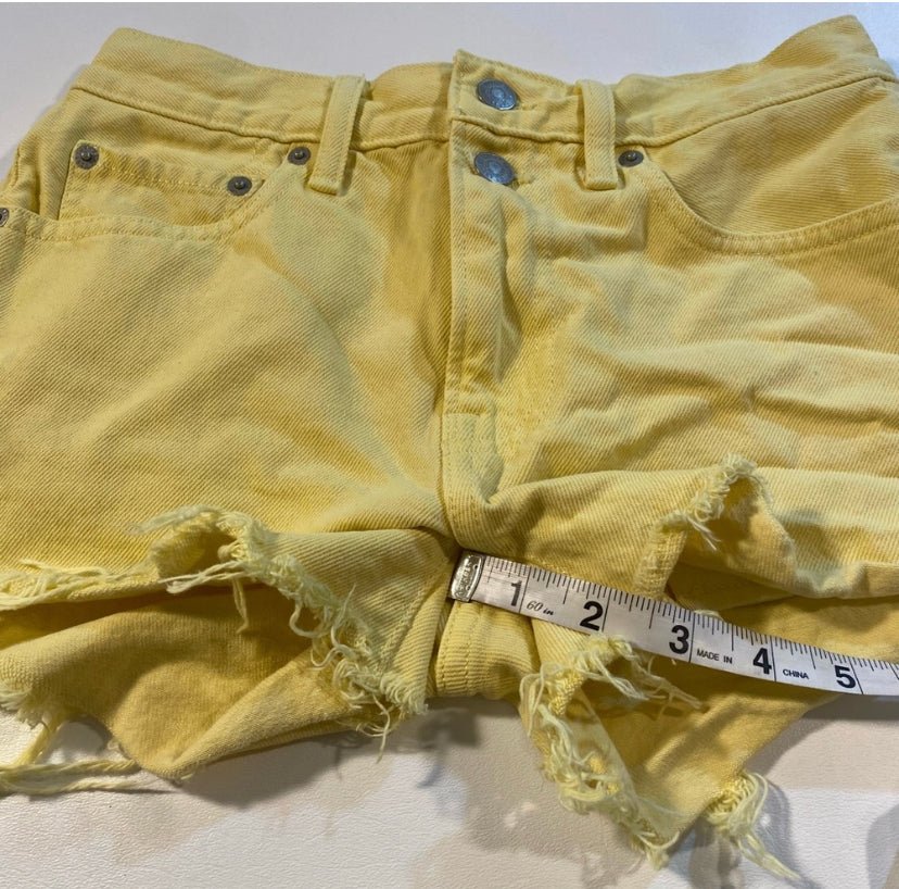 Lucky Brand - Lucky Brand Size 00/24 Yellow Denim Cutoff Mid-Rise Double Button Jean Shorts - Shorts - Afterglow Market